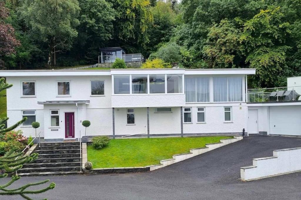 Brantlea Detached 4 Bed Home, Hot Tub, View, Parking, Pet Friendly *