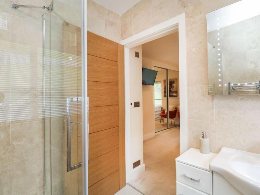 Holiday home Brantlea Detached 4 Bed Home, Hot Tub, View, Parking, Pet Friendly *